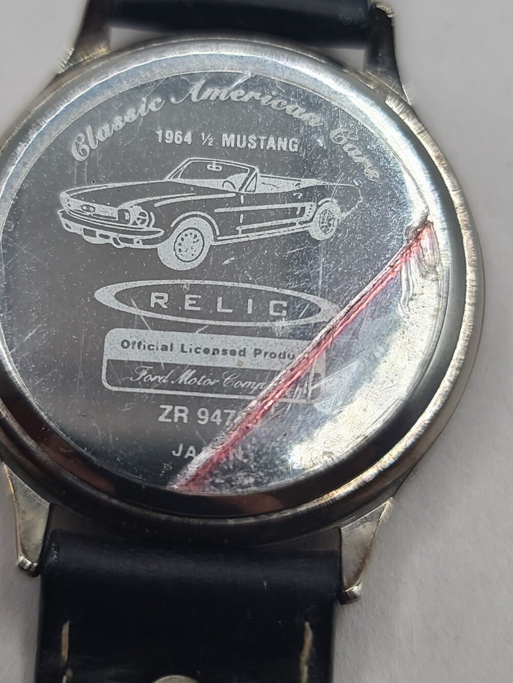 Vintage Relic 1964 1/2 Ford Mustang Wrist Watch In Collector Wooden Box - Picture 6 of 8